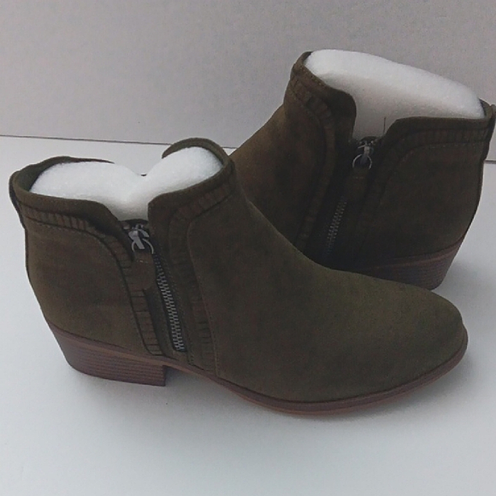 MIA Mable Suede Bootie Women's Size 9.5W Olive Green Ankle Boots Side‎ Zips Wide